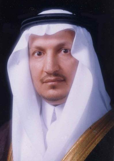 معالي محافظ هيئة الاتصالات وتقنية المعلومات.png